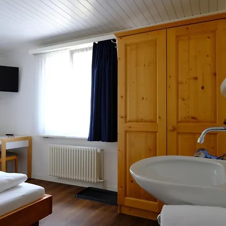 Frieden Hotel